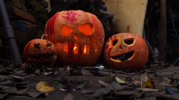 Halloween Narancs Tök Nyomornegyedekben — Stock videók