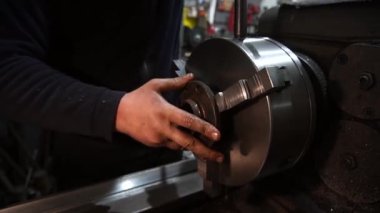 araba tamiri, arka disk fren kurulumu davul, kaynak, çilingir ve dönüşler yerine