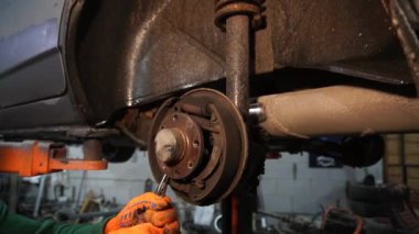araba tamiri, arka disk fren kurulumu davul, kaynak, çilingir ve dönüşler yerine