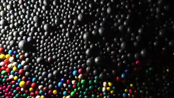 Artă Textură Plasticină Bile Multicolore Fotografiere Mare Viteză Întuneric — Videoclip de stoc
