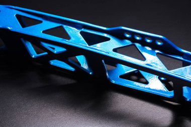 Bir spor drift araba özel projesinde arka mavi kollar