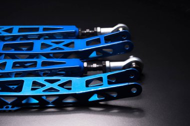 Bir spor drift araba özel projesinde arka mavi kollar