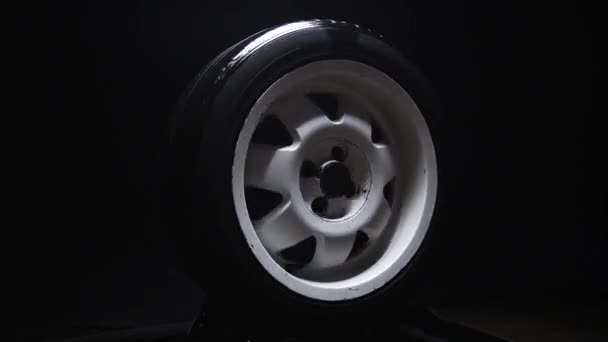 Spinning Car Wheels White Shooting Video Long Exposure Motion Effect — Vídeo de stock