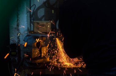  long exposure photo car repair, installation of rear disc brakes instead of drums, welding, locksmith and turning works