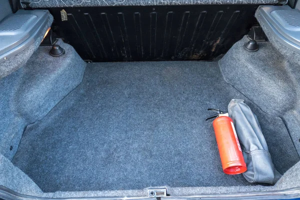 Нова Машина Всередині Багажника — стокове фото