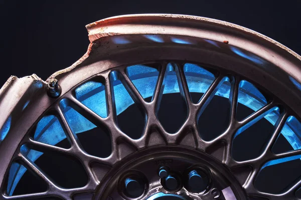 Автомобільне Колесо Титанові Диски Після Дорожньо Транспортної Пригоди Сірі Темній — стокове фото