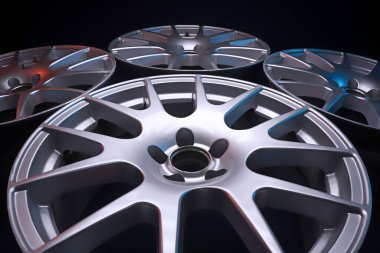 Kırmızı ve mavi arka ışıklandırmalı yeni 18 yarıçaplı açık gri jantlar değil.