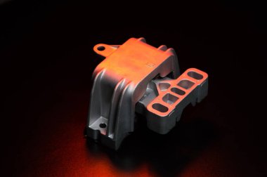 Ön teker itişli araba motoru için parantez yağı yastığı sağ ve sol motor ve vites kutusu süspansiyonu