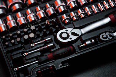 araba ve araç tamiratı için kırmızı eklemli bir set debriyaj ve başlık