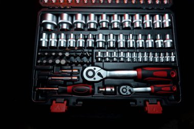 araba ve araç tamiratı için kırmızı eklemli bir set debriyaj ve başlık