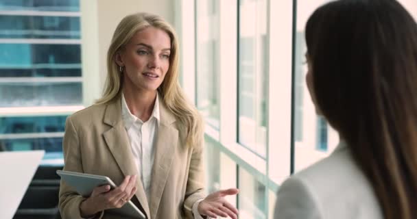 Two Women Colleagues Talking Standing Boardroom Discussing Business Related Topics — Video Stock