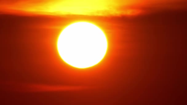 Zachód Słońca Pomarańczowym Żółtym Czerwonym Niebie Timelapse Epickie Zachodzące Słońce — Wideo stockowe