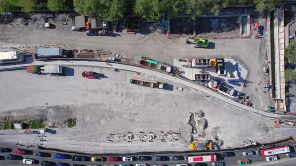 Продвижение Тоннеля Буровой Машины Tbm Diggy Scardust Строительстве Транзитной Линии — стоковое видео