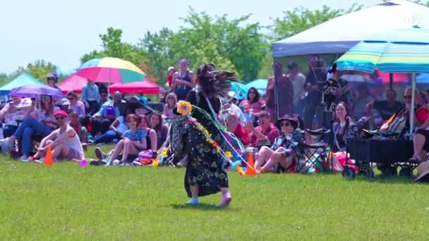 Корінні Виконавці Pow Wow Spirit Powwow Прийом Spirit People 1St — стокове відео