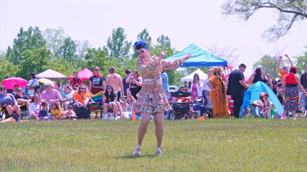Drogkirálynő Vagy Drogkirály Előadók Táncolnak Toronto Második Éves Spirit Powwow — Stock Fotó