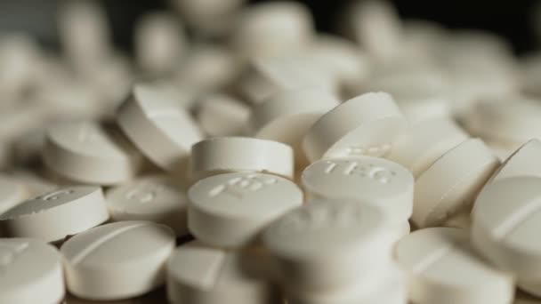 Фабрика Медицинских Таблеток Фармацевтическая Промышленность Производственные Концепции Медленное Вращение Белых — стоковое видео
