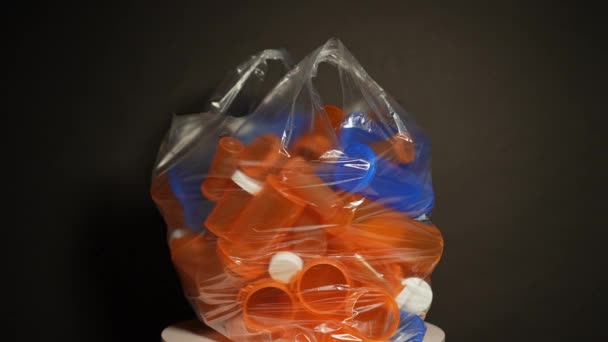 Medicamentele Farmaceutice Generice Bază Rețetă Sunt Deșeuri Goale Sticle Plastic — Videoclip de stoc