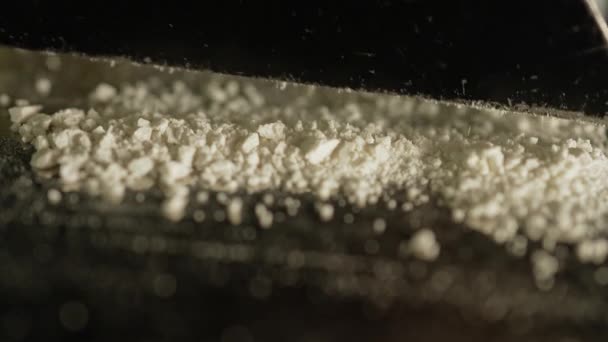 Наркотики Кокаин Оксикодон Наркомания Жёсткие Наркотики Готовлю Полоски Белого Порошка — стоковое видео