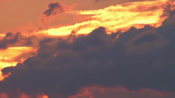 Zachód Słońca Pomarańczowym Żółtym Czerwonym Niebie Timelapse Epickie Wielkie Jasne — Wideo stockowe