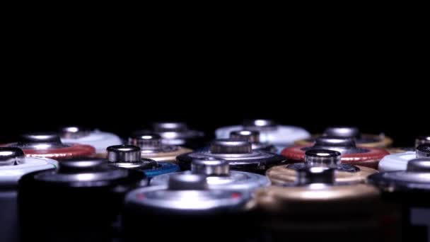 Primo Piano Delle Batterie Usate Focus Selettivo Con Luce Soffusa — Video Stock