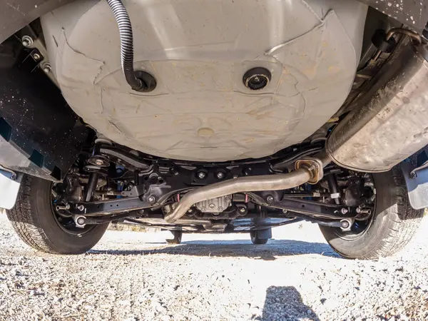 Auto Mechanic View Bottom Car Rear Differential Axle Wide Angle — Foto de Stock