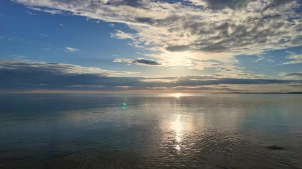 Prince Edward County Beach Στο Οντάριο Δείτε Ηλιοβασίλεμα Ηρεμία Λίμνη — Αρχείο Βίντεο