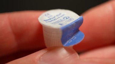 Ozempic Novo Fine Plus Steril Enjektör şırıngası diyabeti önlemek ve vücuttaki şekeri düzenlemek için ilaç dozajı enjeksiyonu için. İğnenin Macro 'su: Toronto, Ontario, Kanada - 23 Ekim 2024