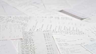 Kontrol edilemez gıda fiyatları enflasyon konsepti. Yetenek satın alan para krizleri. Harcama ve ev ekonomisi bütçesi. Gıda fiyatları kavramına ilişkin enflasyon, vergiler ve tarifeler. 