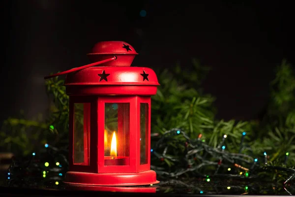 Slavnostní Zimní Dovolená Dekorace Vánoční Stromeček Lesklými Víla Světla Pozadí — Stock fotografie