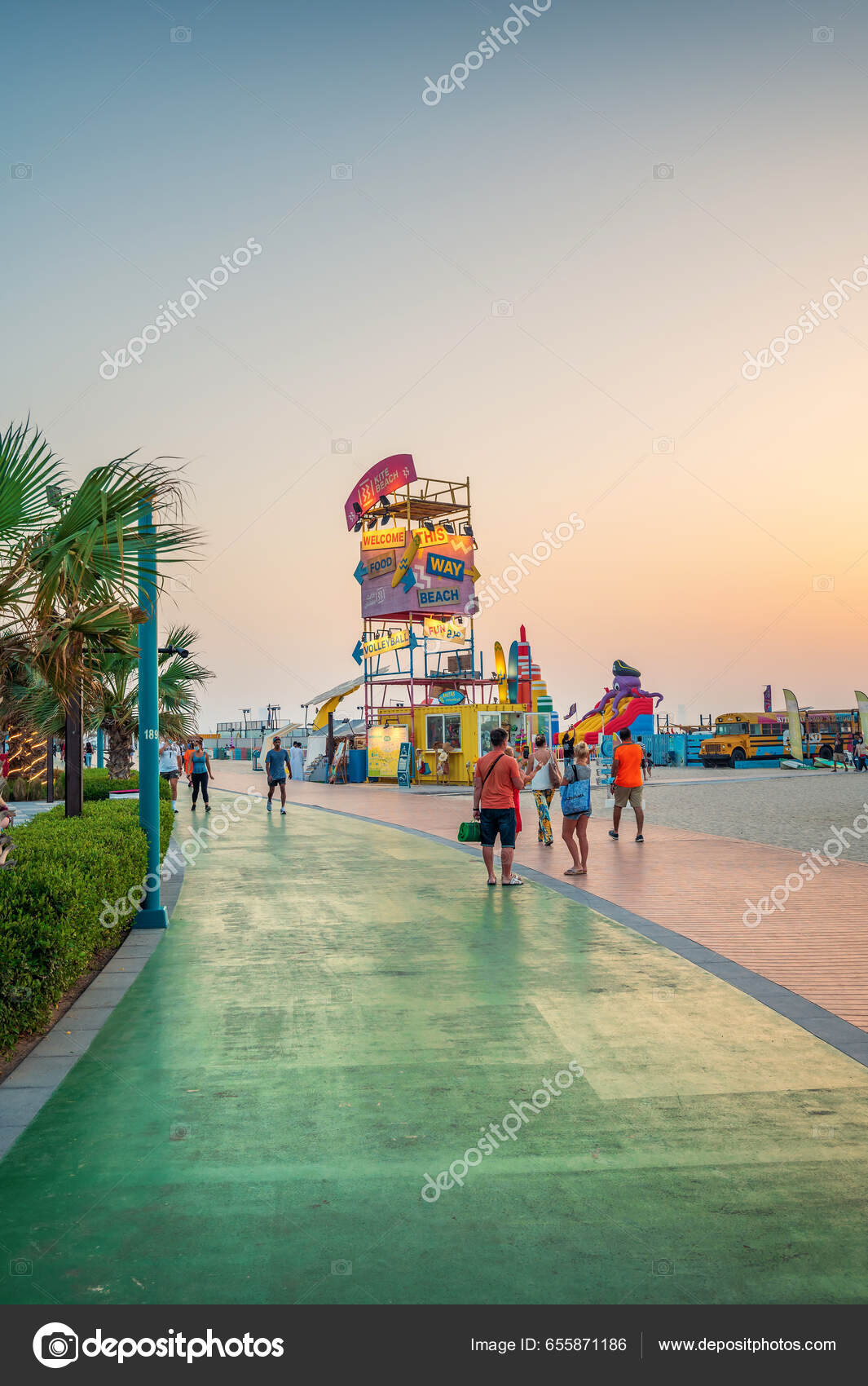 Dubai United Arab Emirates March 2021 Kite Beach Dubai Large
