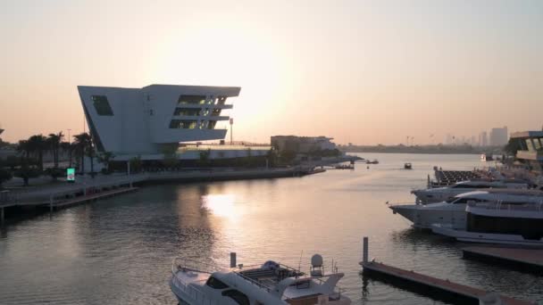 Qana Nábřeží Rozvoj Abu Dhabi Pulzující Rozmanité Zábavní Rekreační Destinace — Stock video