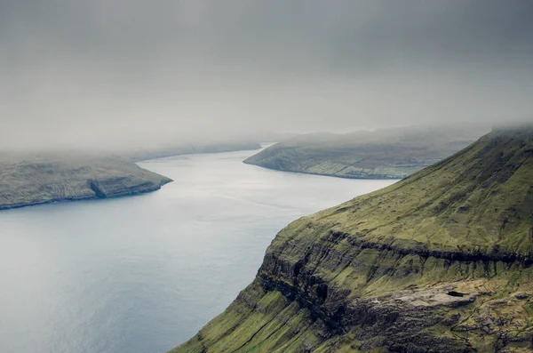 Aerial Stemmig Uitzicht Van Sornfelli Berg Faeröer Eilanden Naar Vagar — Stockfoto