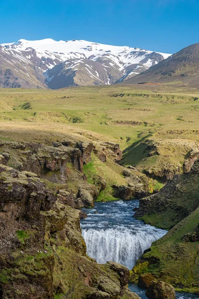 Steinbogafoss Wasserfall Mit Dem Eyjafjallajokull Gletscher Hintergrund Fimmvorduhals Weg — Stockfoto