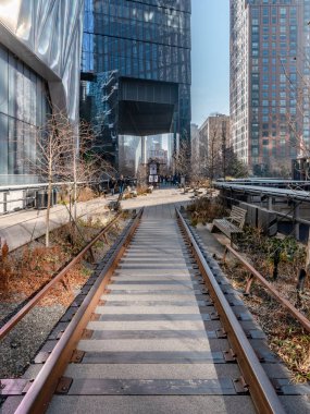 New York 'un High Line' ı eski pistten kısa bir süre sonra