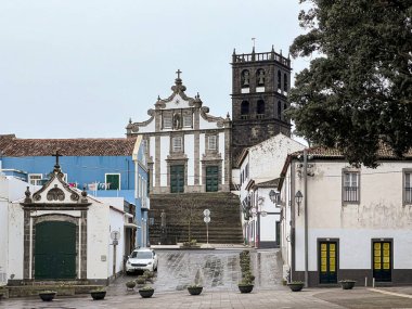 Azores takımadasındaki Sao Miguel adasının ikinci büyük şehri Ribeira Grande 'deki Nossa Senhora da Estrela Kilisesi.