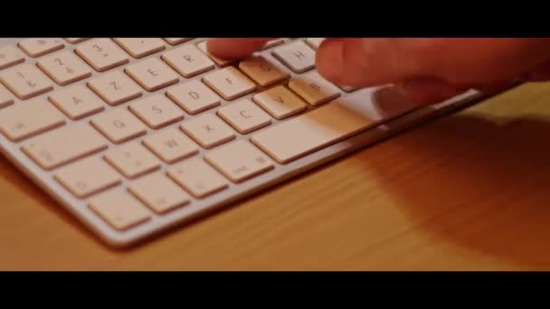 Hand Typing Computer Keyboard Close Video Recording Indoor — Vídeos de Stock