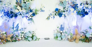 düğün arkaplanı, düğün çiçeği süslemesi, gül duvarı, renkli arka plan, taze gül, bir demet çiçek.