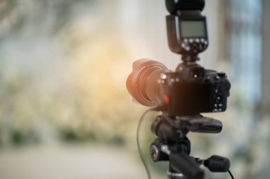 profesyonel fotoğrafçı, yakın çekim dijital kameracı