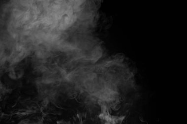 Siyah arkaplanlı beyaz duman, clou