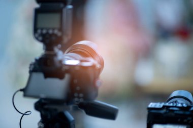 profesyonel fotoğrafçı, yakın çekim dijital kameracı