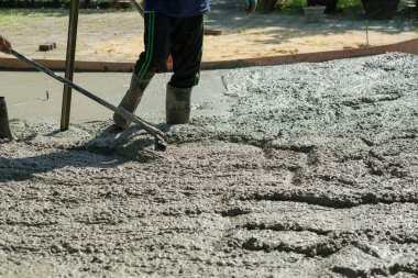 bina, işçi, inşaat demirleri, beton ve teçhizatçılar