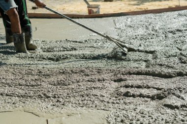 bina, işçi, inşaat demirleri, beton ve teçhizatçılar
