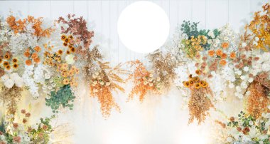 düğün arkaplanı, düğün çiçeği süslemesi, gül duvarı, renkli arka plan, taze gül, bir demet çiçek.