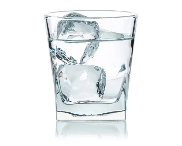 Ett Glas Vatten Med Isbitar Kallt Vatten Bra För Uttorkning Stockbild