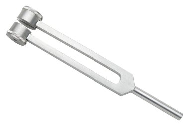 Akort Çatalı. 128C Hz Medikal veya müzik sınıfı. Frekans dönüştürme tekerlekleri olan gümüş ayar çatal aleti manyetik olmayan alüminyum alaşımı. Tıbbi titreşim cihazı. ASMR gevşeme videosu