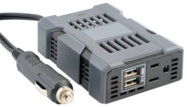 Araba, güç çevirici. 100, 120 Watt sürekli 240 Watt. Güç çevirici. İki evrensel USB portu telefon, mobil cihazlar ve aksesuarlar için 5 Volt 3.1 Amper paylaştı. 12 Volt puro dolgusu. DC soketi