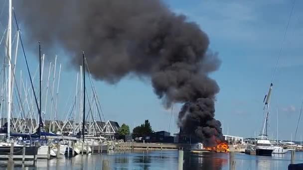 Foc Barca Luat Foc Staţia Barcă — Videoclip de stoc