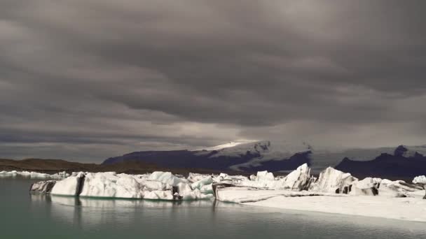 Islândia Glaciar Derretendo Flutua Oceano — Vídeo de Stock