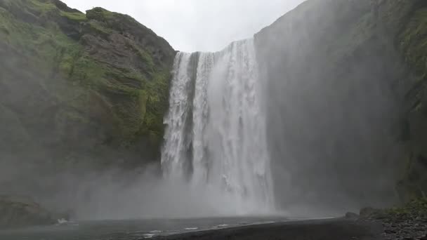 Big Waterfall Picturesque Landscape Iceland — Stock Video