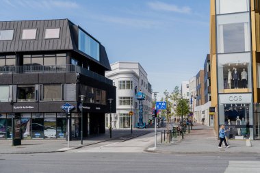 İzlanda - 16 Temmuz 2023. Reykjavik 'in ana caddesi. Genel plan.